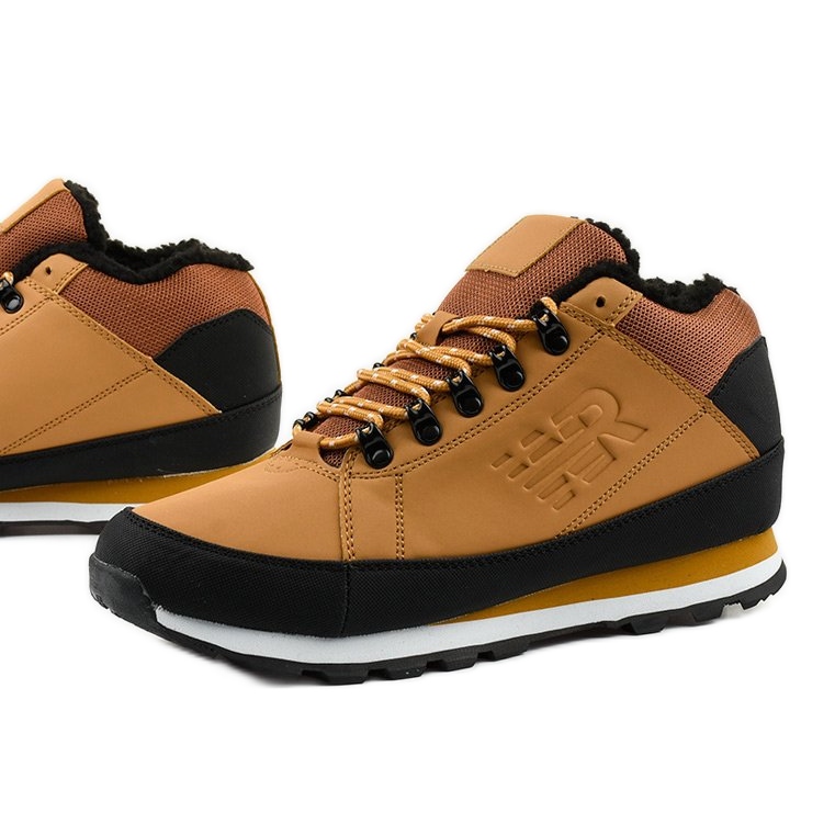 Vaaleanruskeat eristetyt miesten urheilukengät Grifar