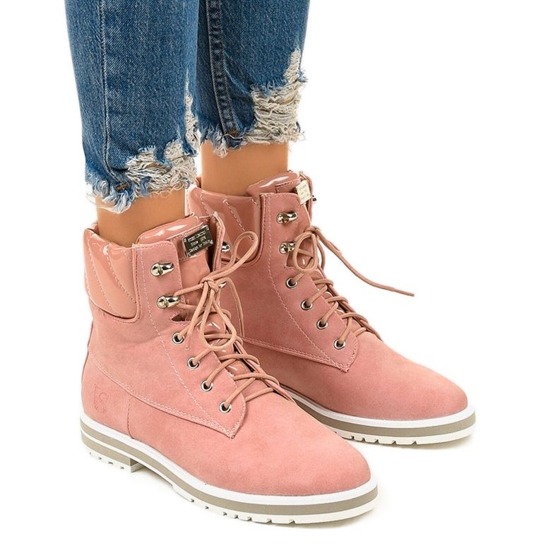 Vaaleanpunaiset eristetyt saappaat Arlindalta vaaleanpunainen