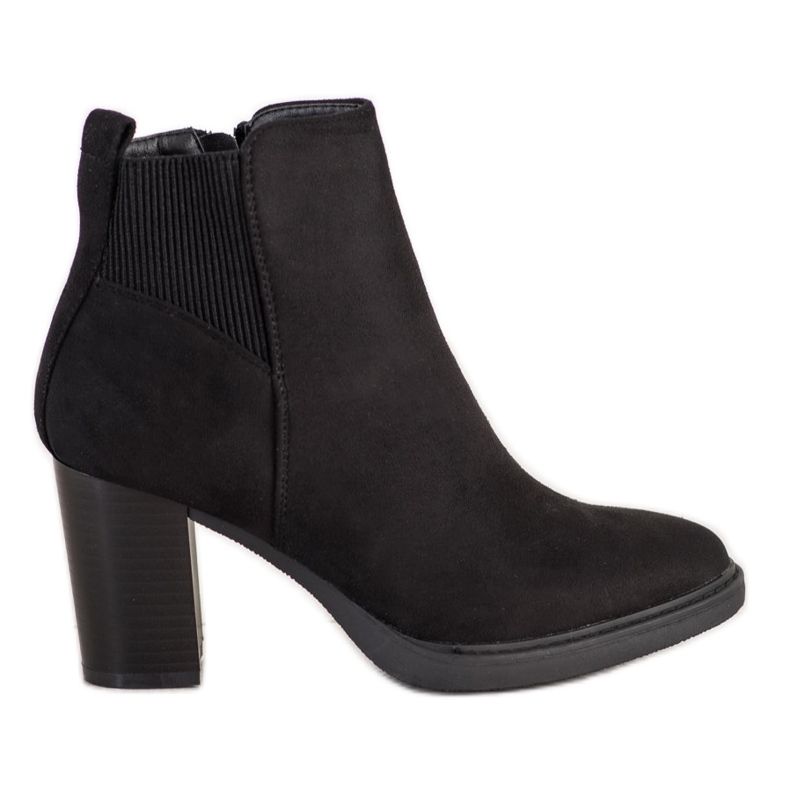 Super Mode Mustat saappaat postissa