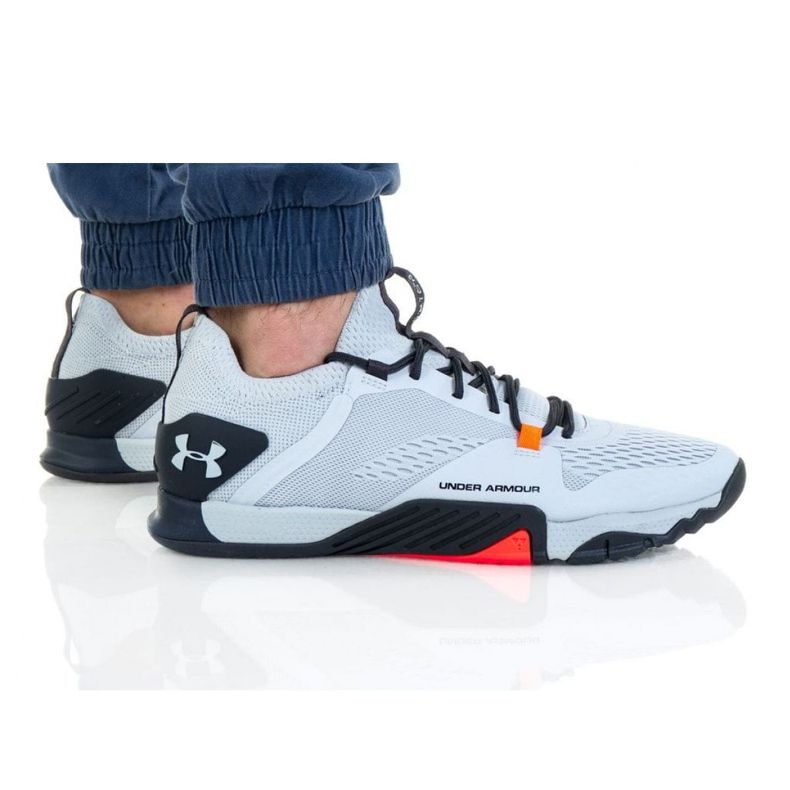 Under Armour Tribase Reign 2 M 3022613-101 valkoinen musta