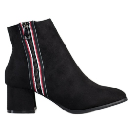 M.Daszyński Mokkanahkakengät koristeellisella vetoketjulla musta