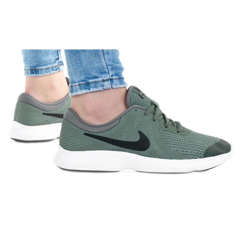 Nike Revolution 4 Gs Jr 943309-300-kenkä musta vihreä