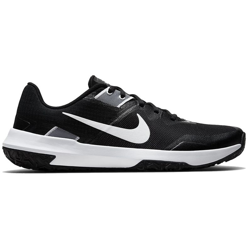 Nike Varisty Compete Tr 3 mustat ja valkoiset miesten kengät CJ0813 001 valkoinen