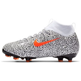 Nike Mercurial Superfly 7 Academy CR7 FG / MG Jr CV3182-180 jalkapallokengät valkoinen Nike Mercurial Superfly 7 Academy CR7 FG / MG Jr CV3182-180 jalkapallokengät valkoinen