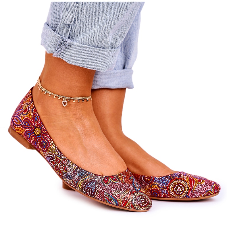 Naisten nahka Maciejka ballerinat punainen kukilla 04100-38 monivärinen