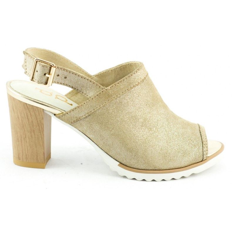 Dolce Pietro Sandaalit postissa 1021 kultaa kultainen