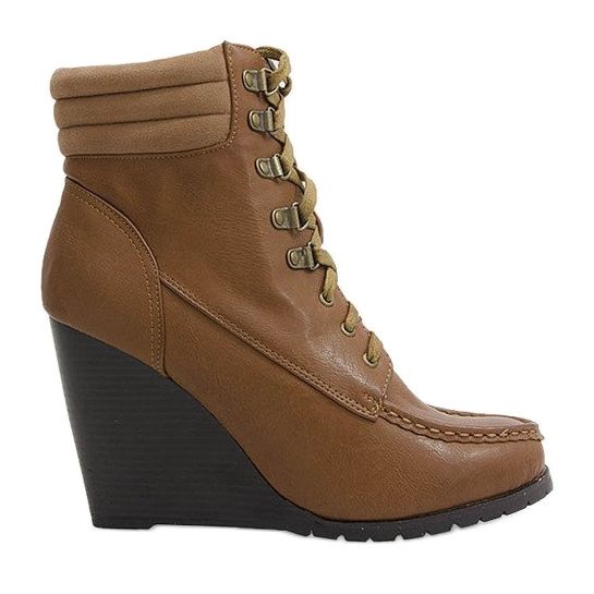 Korkeat kiilat saappaat ruskea