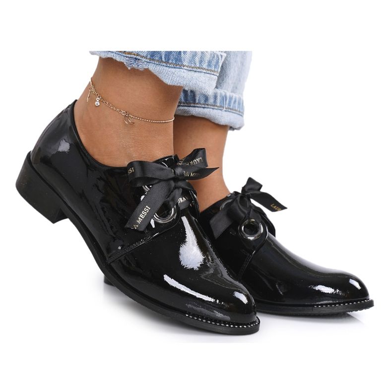 Naisten lakatut kengät Laura Messi 2044 Musta