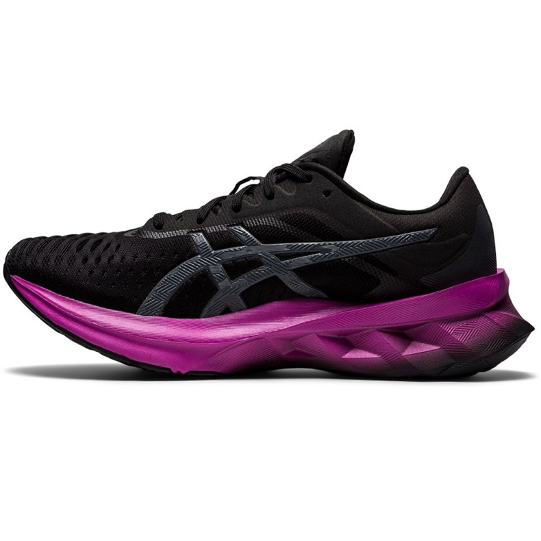 Asics Novablast W 1012A584 004 juoksukengät musta