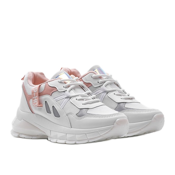 Clairen valkoiset lenkkarit valkoinen