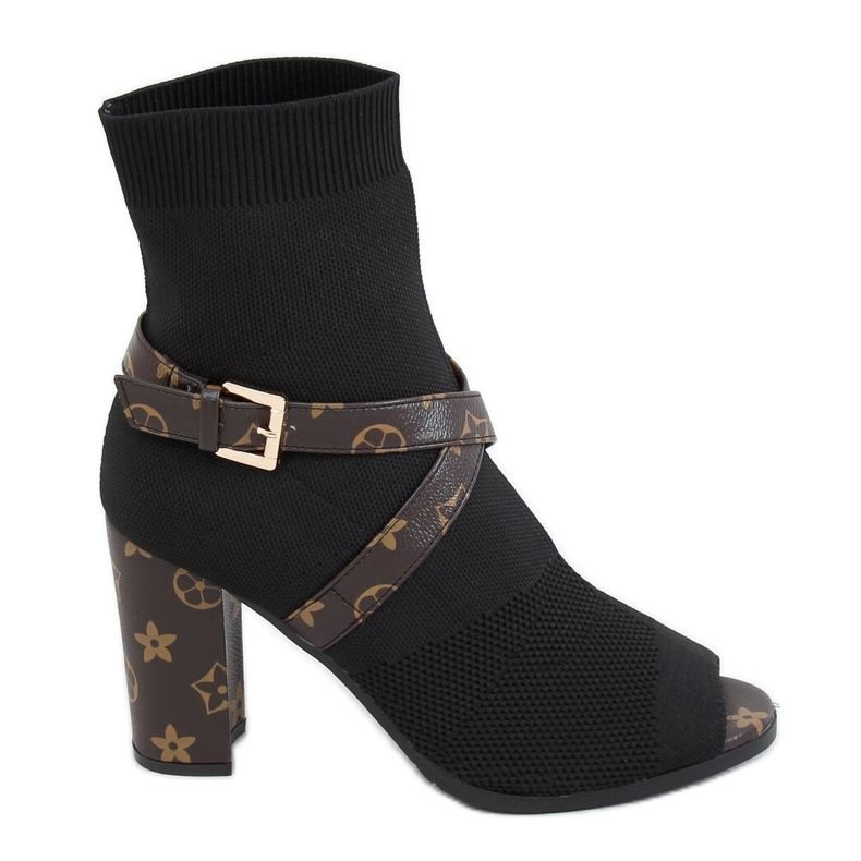 Mustat avokärkiset korkokengät NS183 Musta