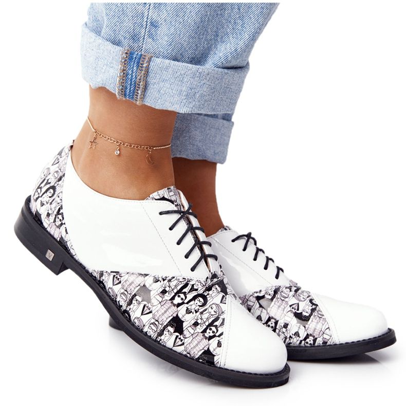 PV3 Naisten Visconi-nahkakengät 7439294 Valko-Musta valkoinen