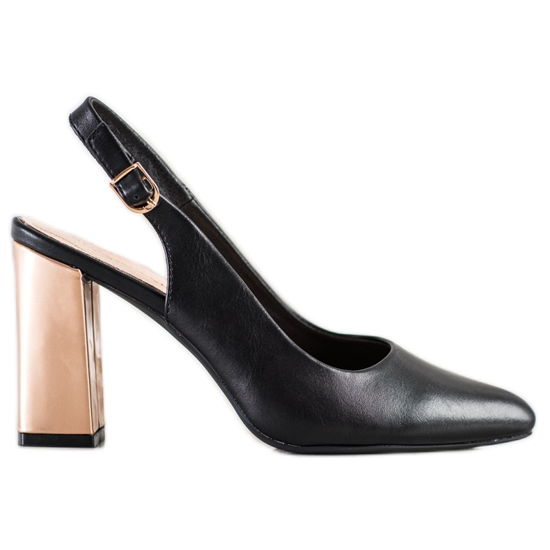 Pumput baarissa Sergio Leone musta