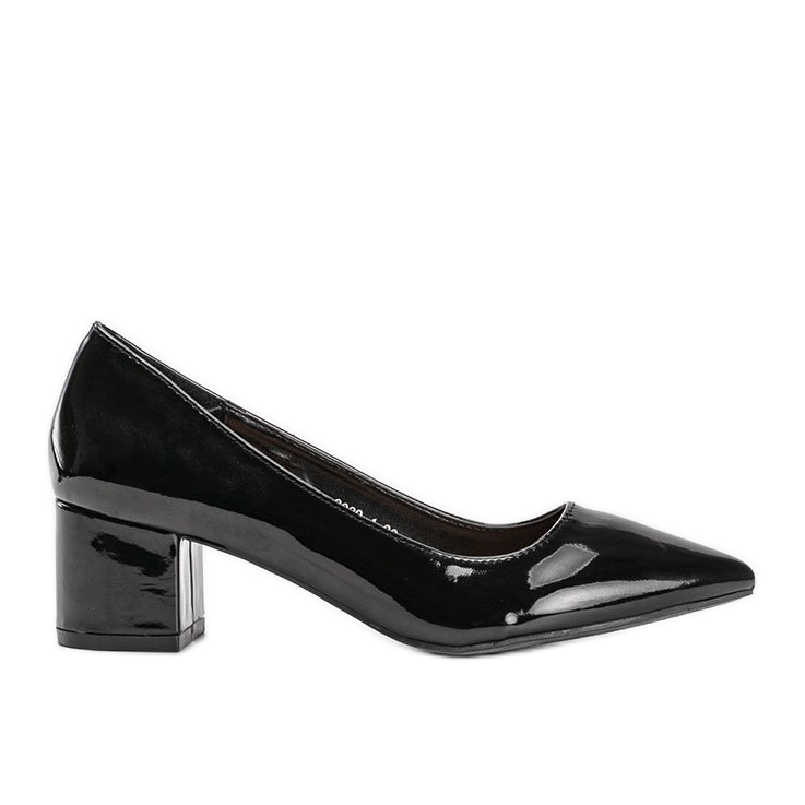 Eeden -lohkoon lakatut mustat pumput