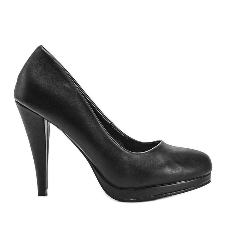 Mustat ekonahkapumput Liana-alustalla