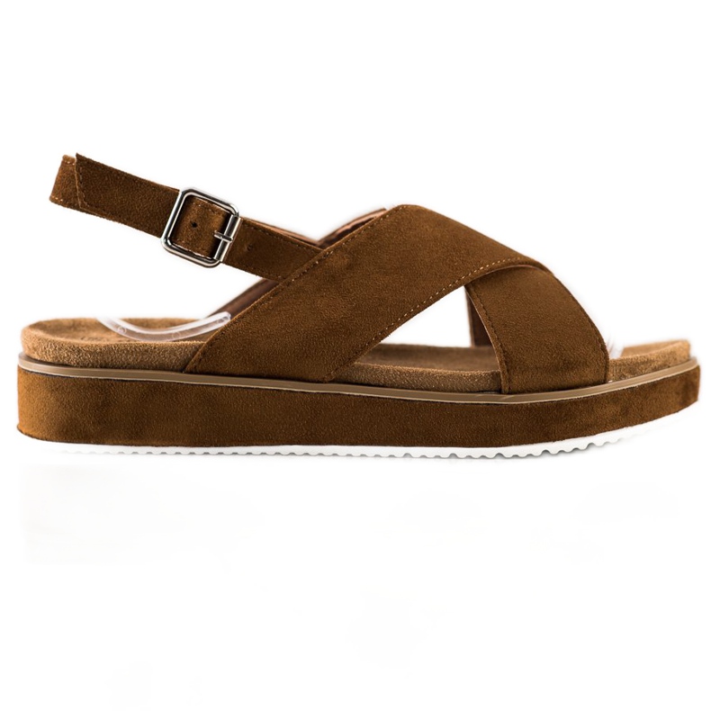 Goodin Ruskeat sandaalit alustalla