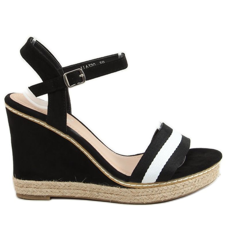 Mustat sandaalit mustalla kiilalla LL6320 Musta