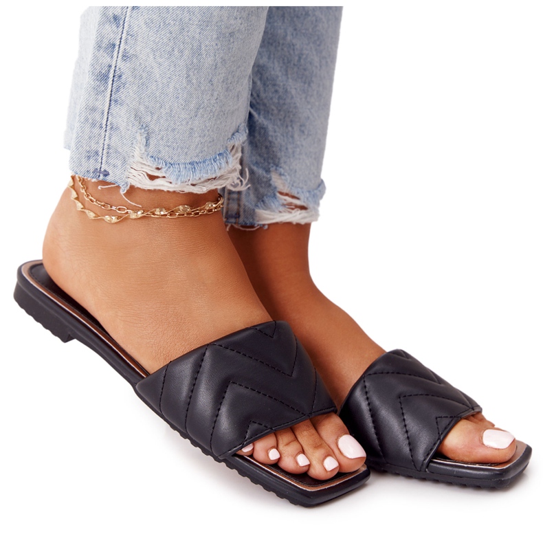 Nahkatossut tikkauksella S.Barski 331-42 musta