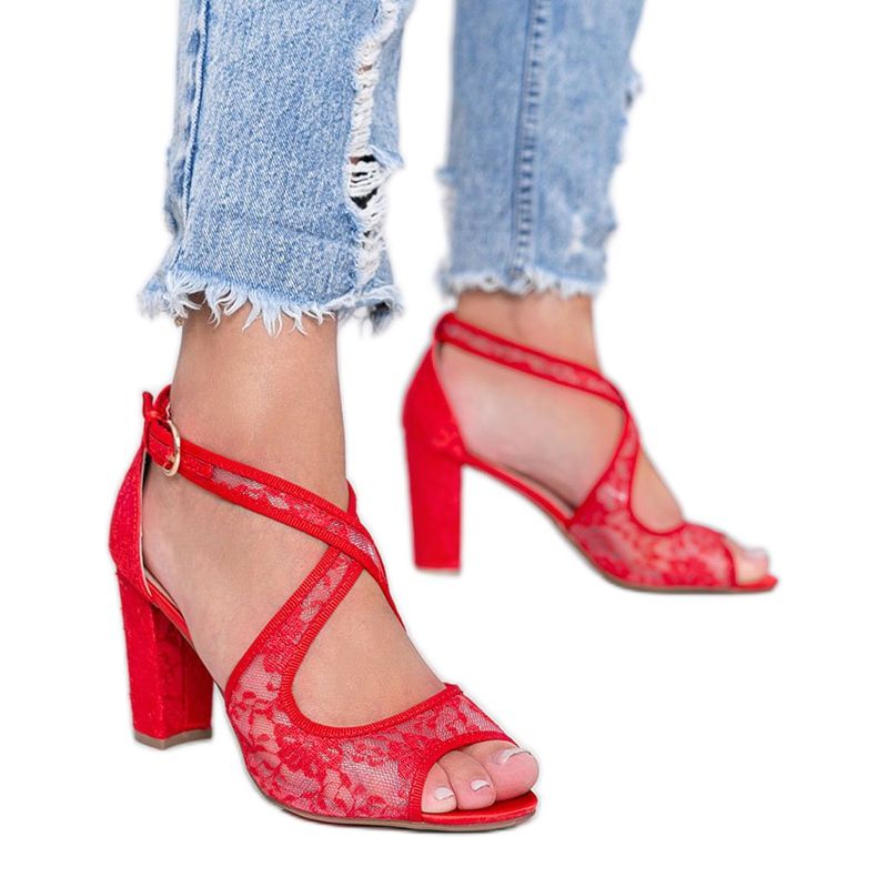 Punaiset pitsisandaalit Beth -postissa punainen