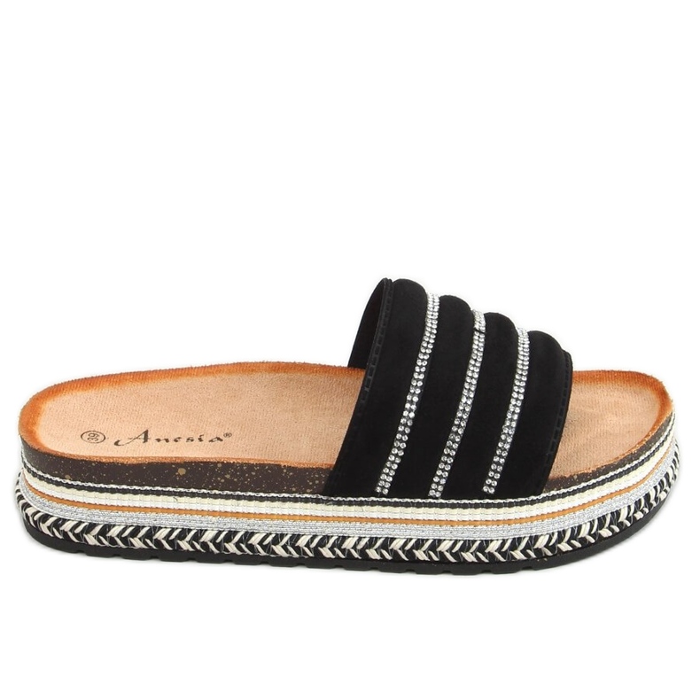 Musta N-96 Mustat tossut koristeltuun pohjaan