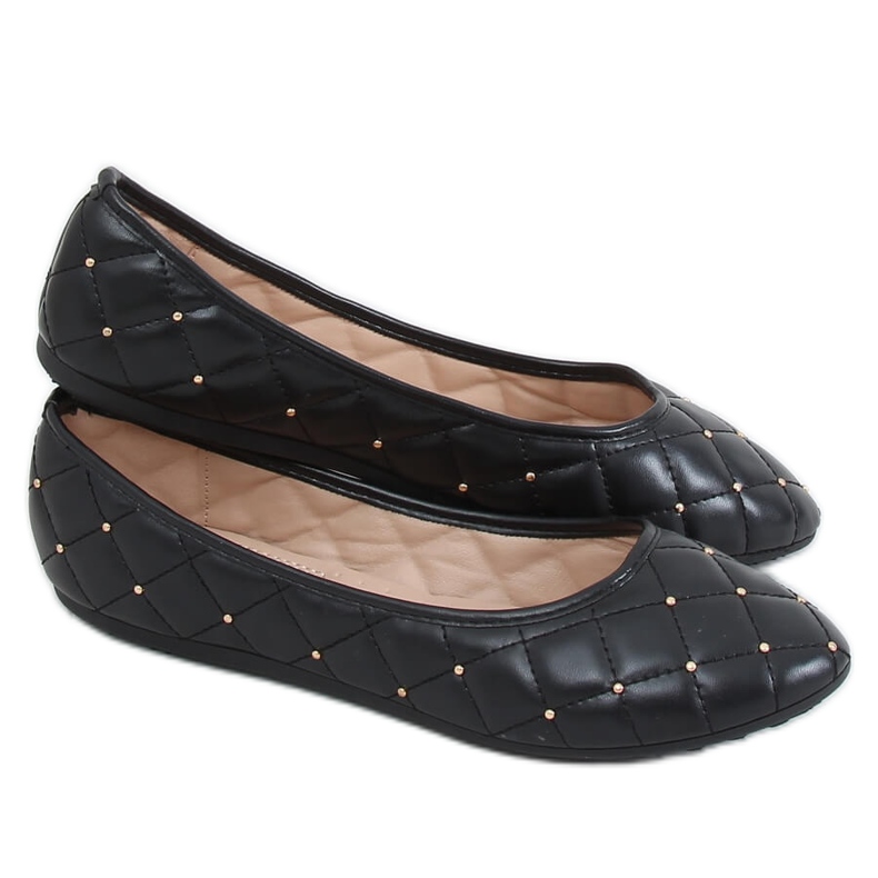 Musta CD81P Mustat ballerinat