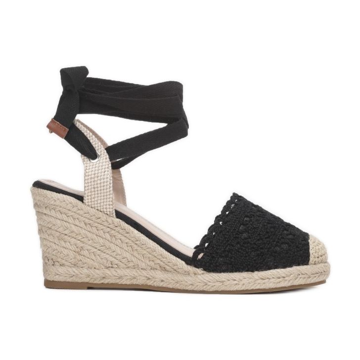 Vices 77-253-38-musta