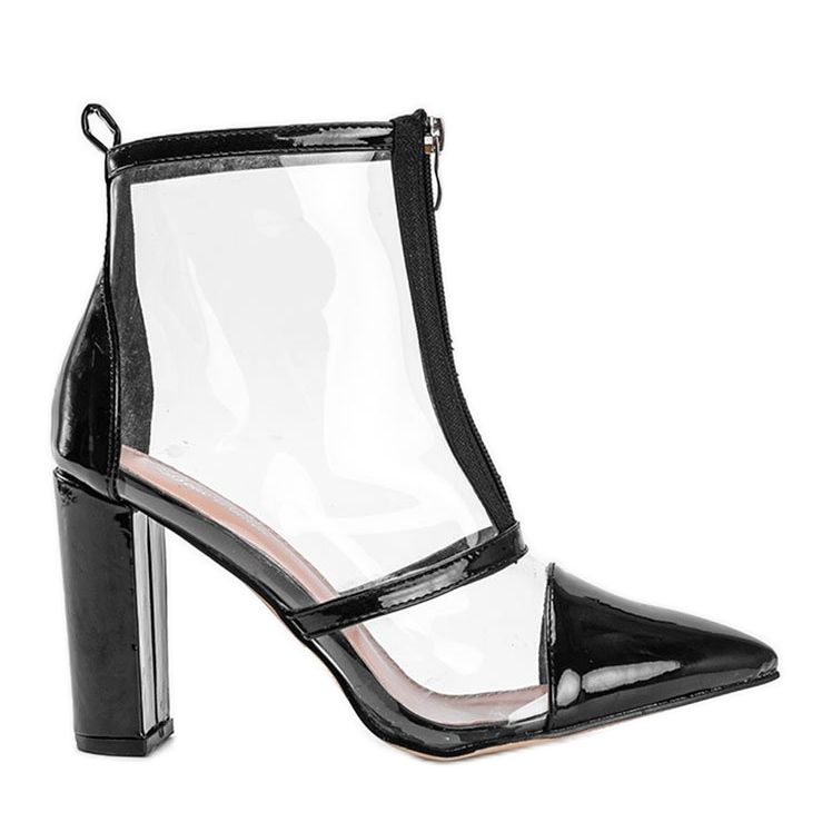 Saappaat postissa läpinäkyvällä Kiki -päällisellä musta