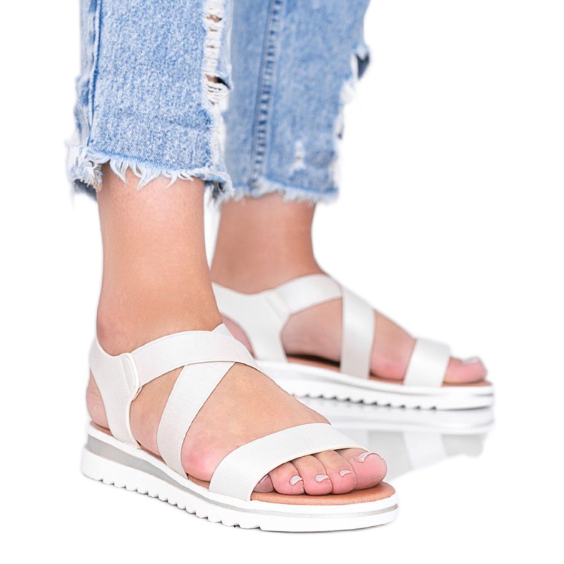 Beige sandaalit paksulla Irony -pohjalla