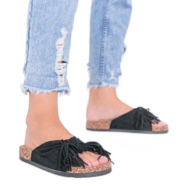 Mustat sandaalit Crys -korkkipohjassa