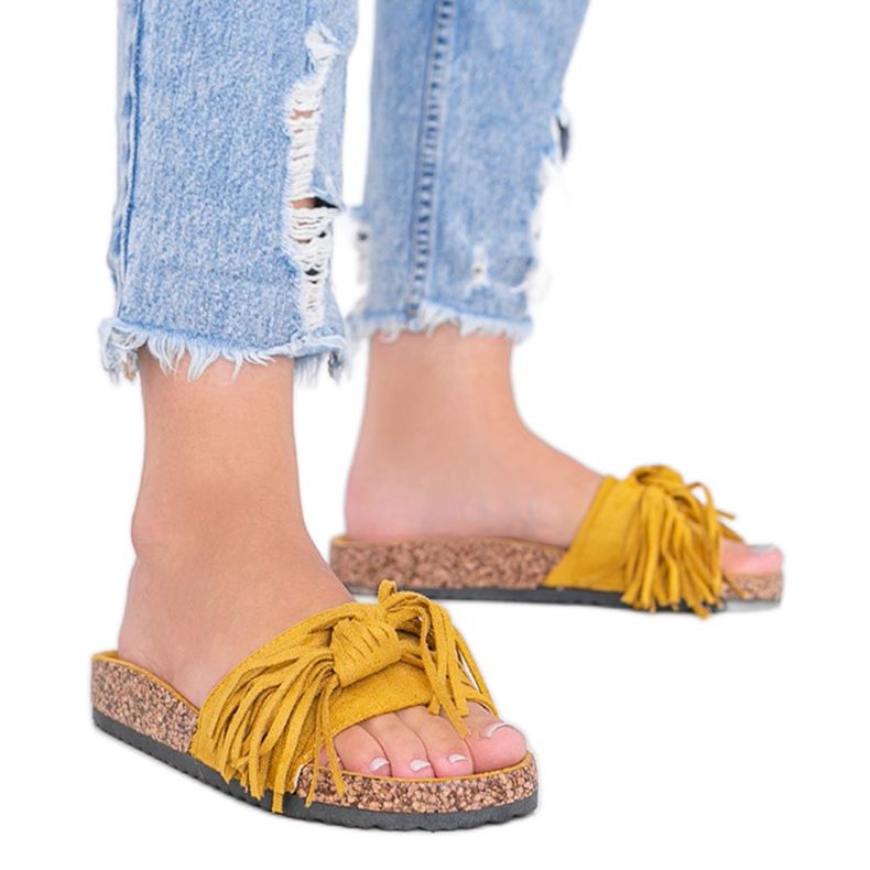 Sinappitossut korkkipohjalla keltainen