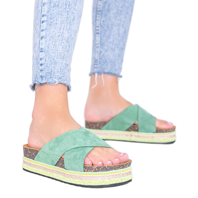 Vihreät tossut koristeellisella Riri -pohjalla