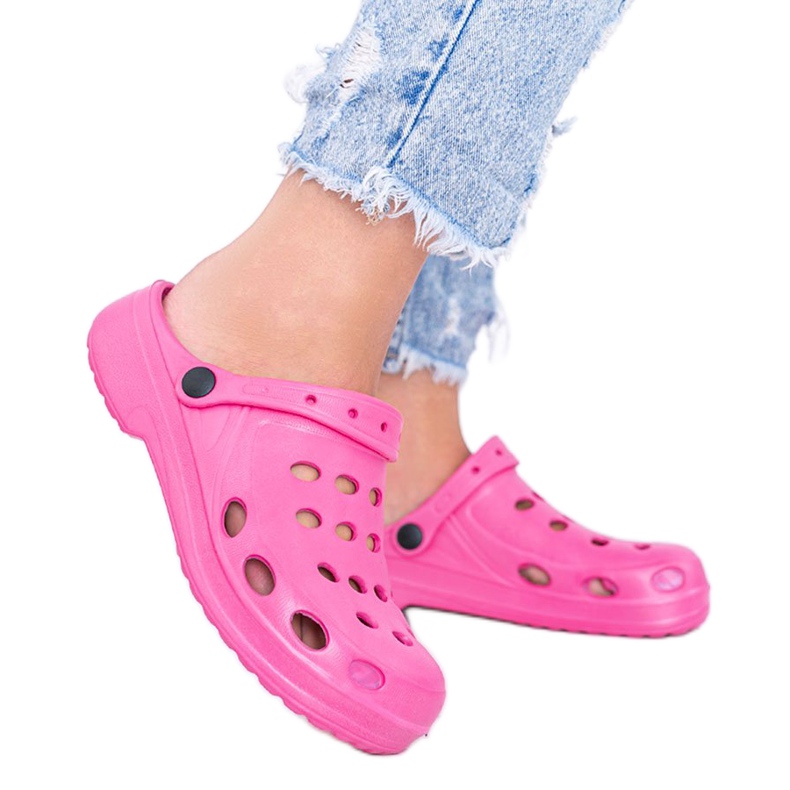 Karolinos vaaleanpunaiset naisten virkatut tohvelit vaaleanpunainen