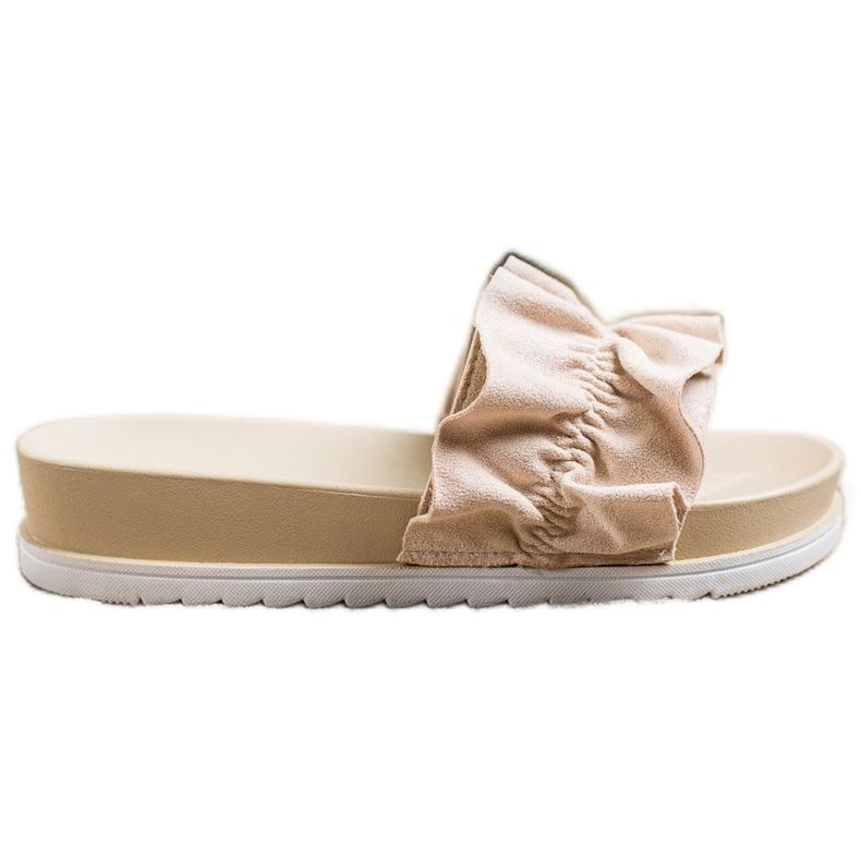 SHELOVET Beige tossut alustalla