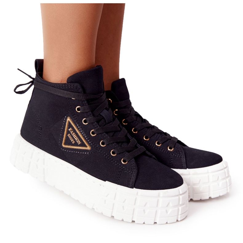 Naisten korkeat lenkkarit mustalla Manhattan -alustalla