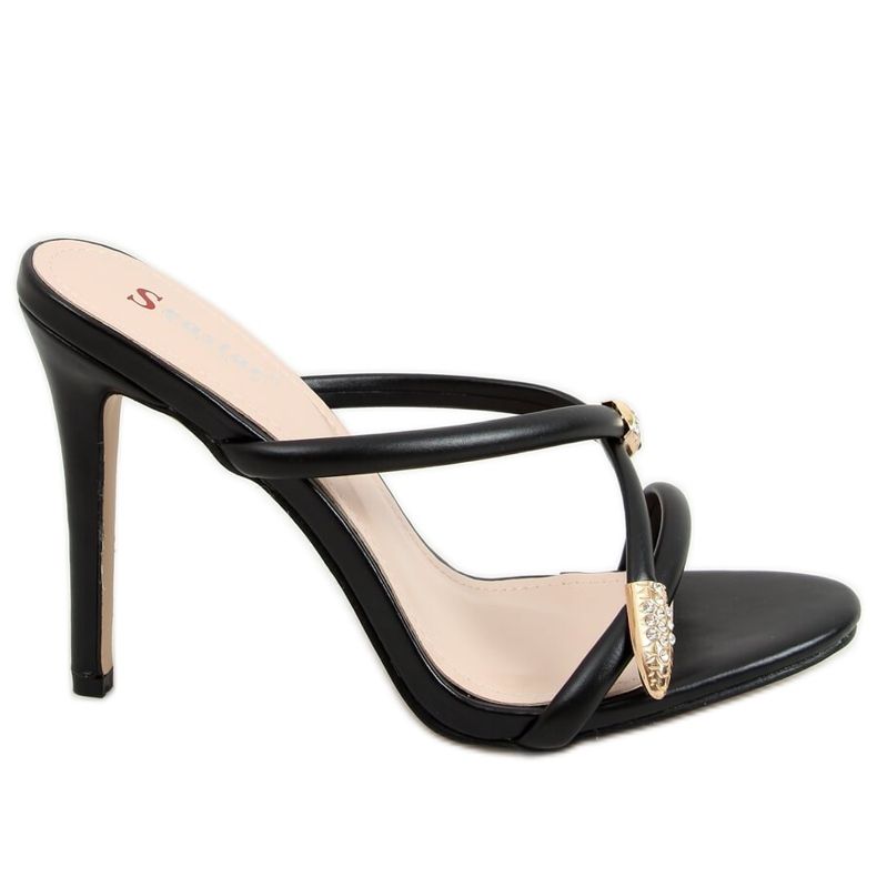 Musta M311P Mustat tossut nastassa