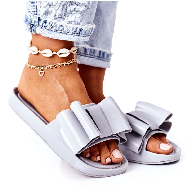 PS1 Kumiset tohvelit harmaalla April -keulalla