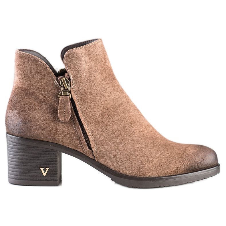 Klassiset saappaat VINCEZA -pylväässä ruskea