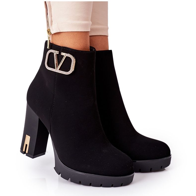 PS1 Mustat lämpimät saappaat baarissa Ihana kultainen