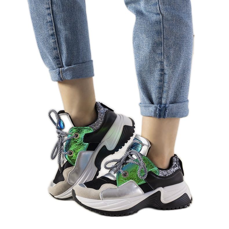 Hopeiset lenkkarit korkealla jousipohjalla musta hopea