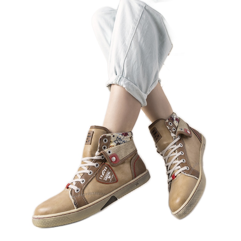 Niente naisten beige nilkkurit