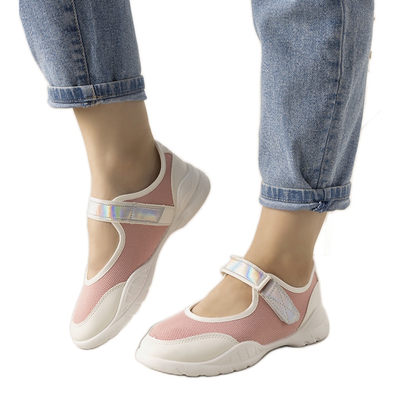 Vaaleanpunaiset ja valkoiset lenkkarit holografisella Melania -insertillä valkoinen