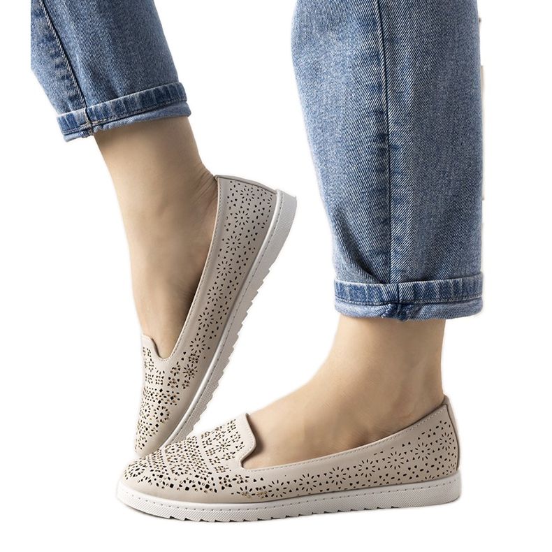 Beige mokkasiinit avoimella Catwalk -kuviolla