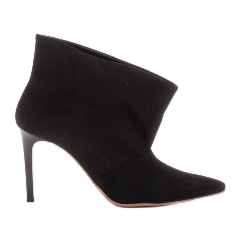 Marco Shoes Nahkaiset nastat, joissa edessä jatko musta