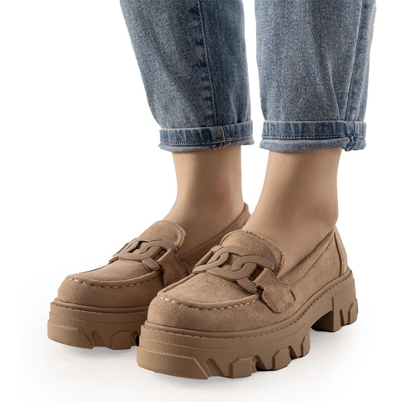 Beige mokkasiinit korkealla Perla -pohjalla