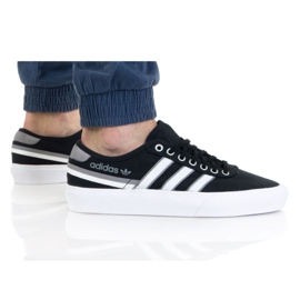 Adidas Delpala M FW4240 kengät musta