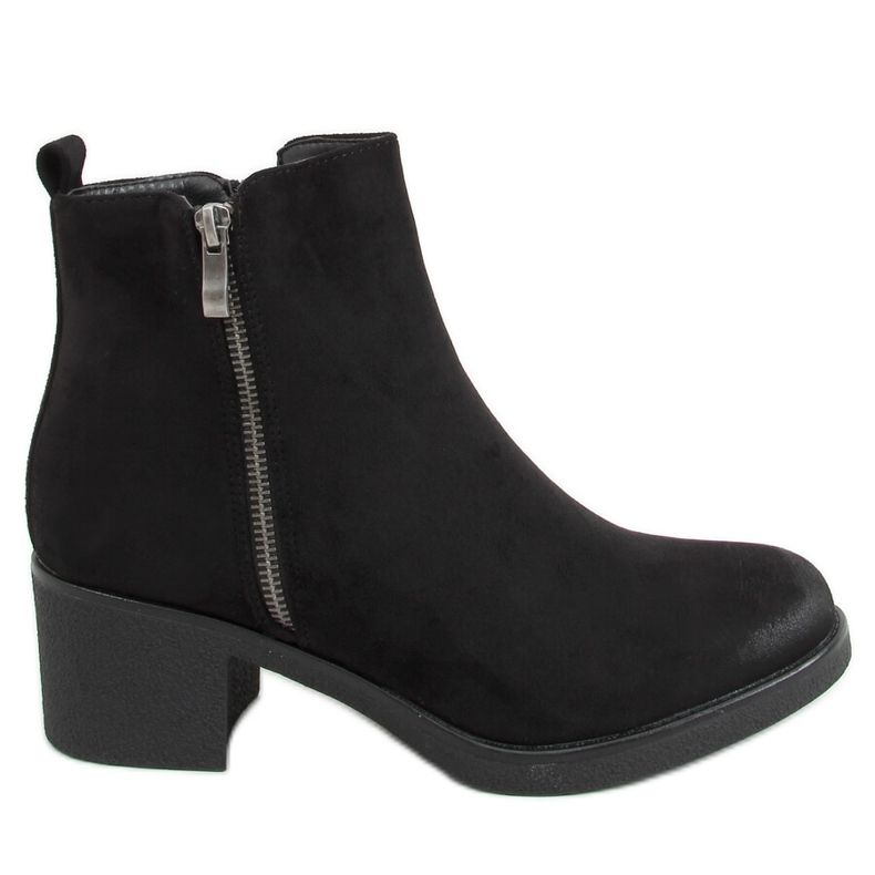 Saappaat kumikantaalla musta 8301 musta