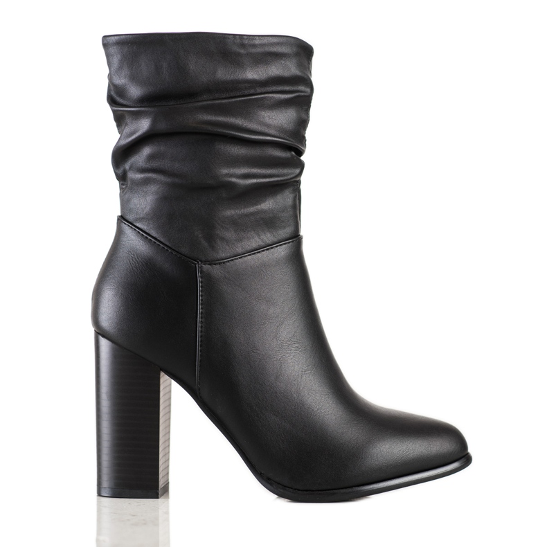 Lovery Korkeat saappaat, joissa on ryppyinen päällinen musta