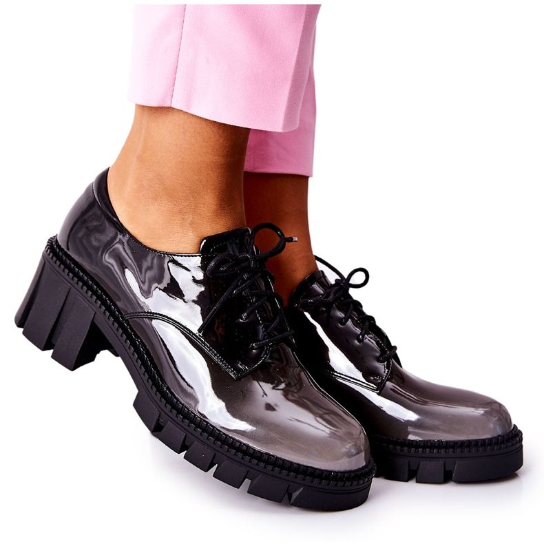 S.Barski Lakatut, sidotut mustavalkoiset Mosa-kengät harmaa