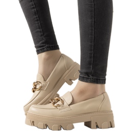 Beige mokkasiinit korkealla Reynan pohjalla