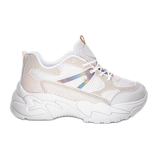 Beige lenkkarit paksulla Alice -pohjalla valkoinen